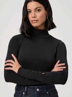 Paige Ciri Top Sz XS Long Sleeve Turtleneck Buttons Minimalist Chic Classic Goth